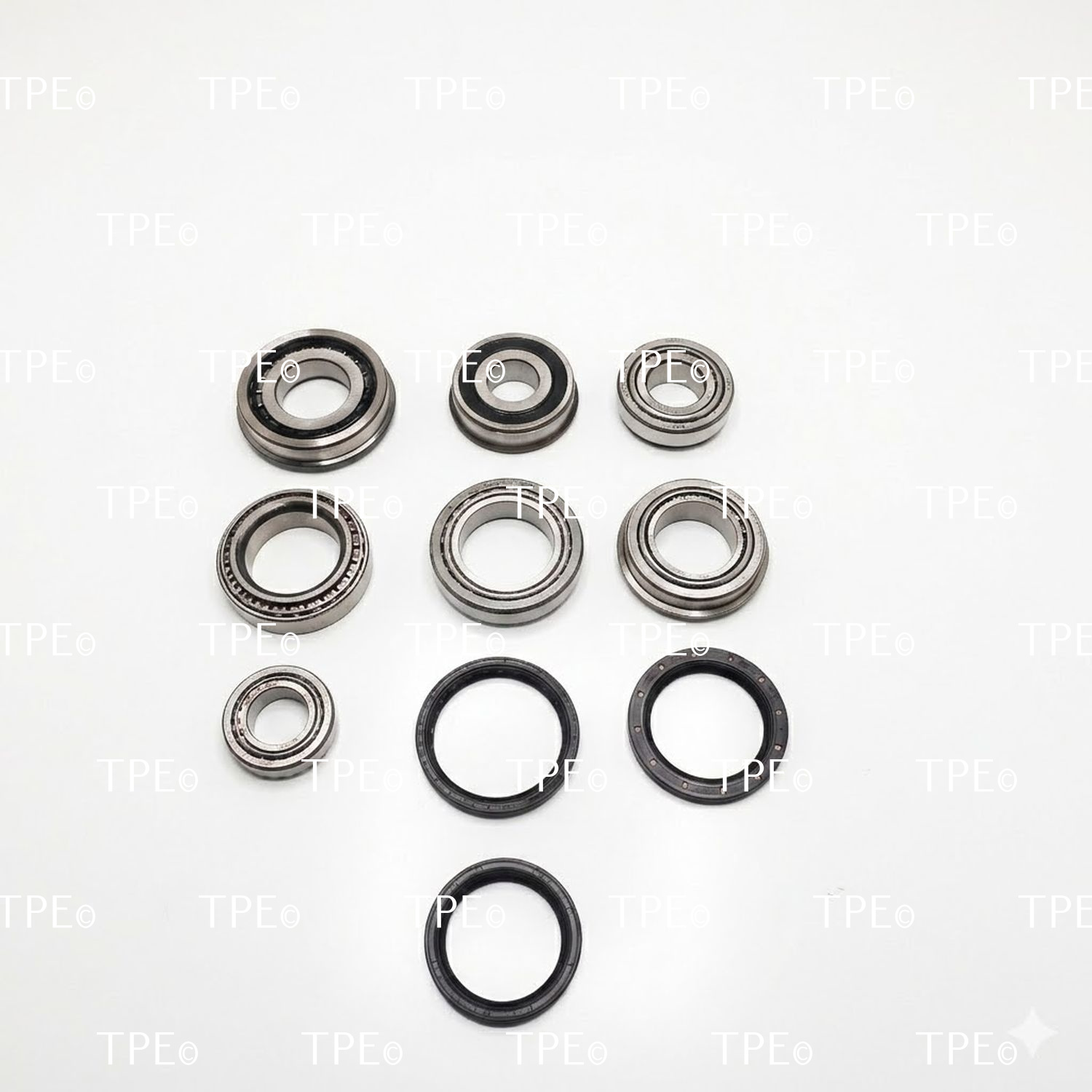07.KB.01 This Bearing & Seal Kit contains the following Parts:

• 7 Bearings
• 1 Input Shaft Seal
• 2 Differential Seals